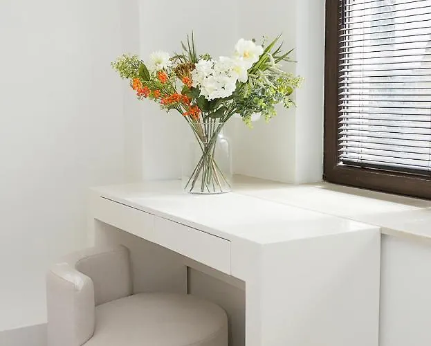 Three Private Near Port Of By Flat Mаnager شقة فارنا
