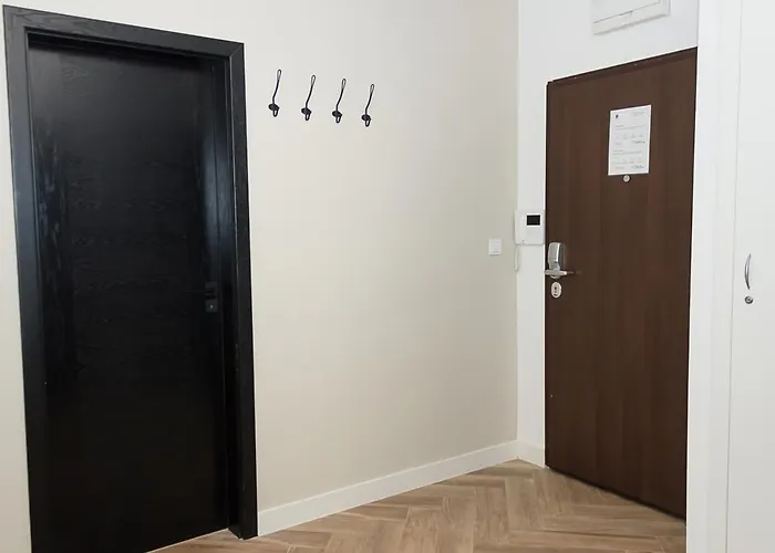 شقة Three Private Near Port Of By Flat Mаnager فارنا