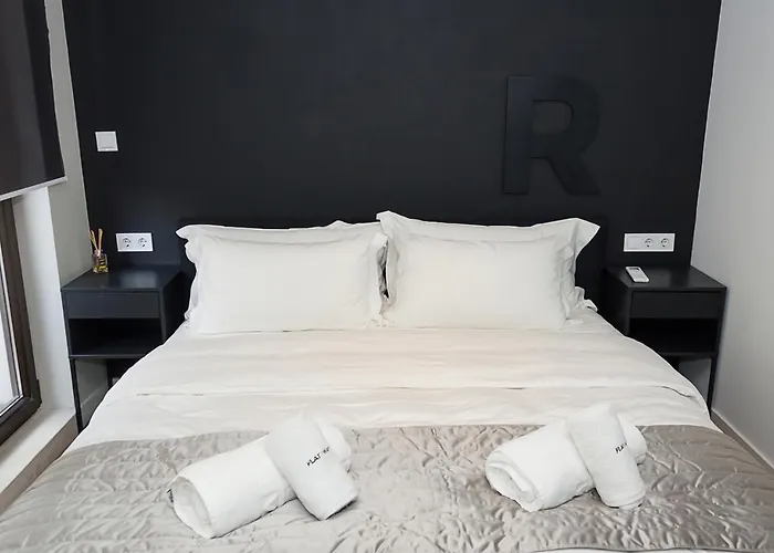 Three Private Near Port Of By Flat Mаnager شقة فارنا
