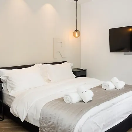 Three Private Near Port Of By Flat Mаnager *