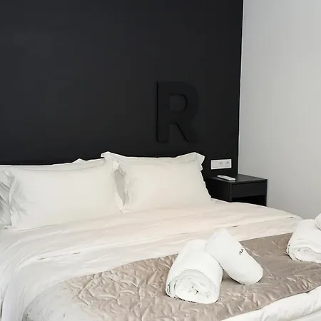 Three Private Near Port Of By Flat Mаnager