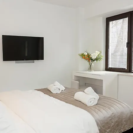 Apartment Three Private Near Port Of By Flat Mаnager Varna