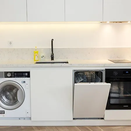 Three Private Near Port Of By Flat Mаnager Appartement *