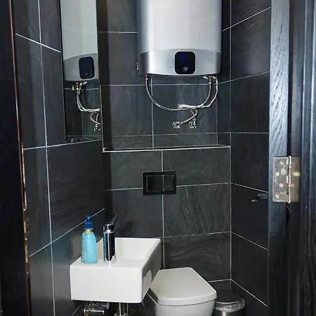 Three Private Near Port Of By Flat Mаnager Apartment