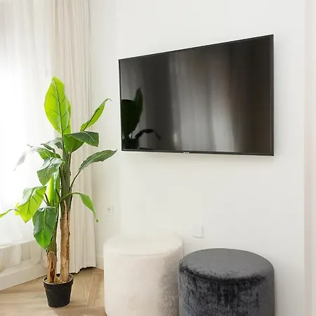 Apartment Three Private Near Port Of By Flat Mаnager *