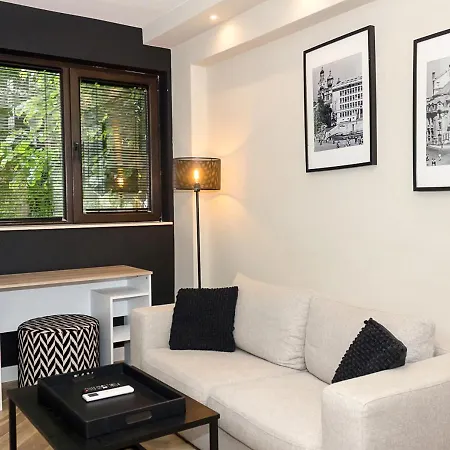 Three Private Near Port Of By Flat Mаnager Apartment *
