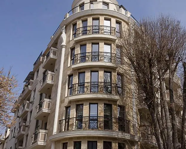 Three Private Near Port Of By Flat Mаnager * Varna