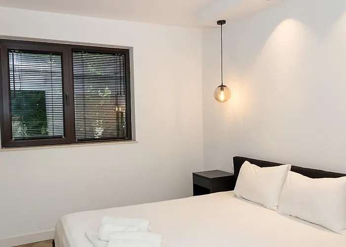Three Private Near Port Of By Flat Mаnager Daire *