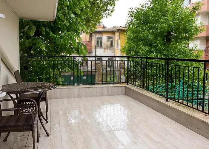Three Private Near Port Of By Flat Mаnager Daire Varna